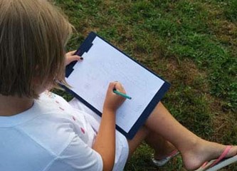 Stari podučili mlade kako su se nekada pekli pečeniki