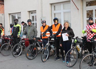 Križ: Načelnik i 30-ak biciklista krenuli za Vukovar