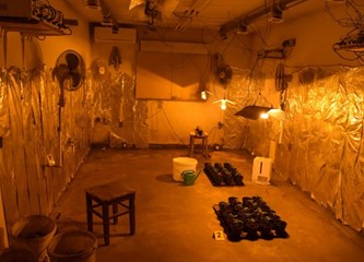 Pokraj Brdovca otkriven laboratorij za uzgoj marihuane, kod vlasnika kuće pronašli i ručnu bombu