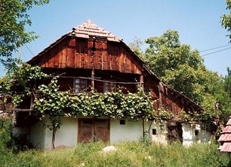 Njihovo selo na Žumberku ostalo je bez stanovnika, no svake mu se godine vraćaju na tradicionalno prošćenje