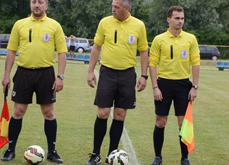 Sa suzom u oku Meić otišao u mirovinu