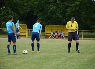 Sa suzom u oku Meić otišao u mirovinu