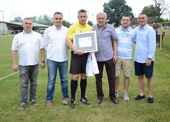 Sa suzom u oku Meić otišao u mirovinu