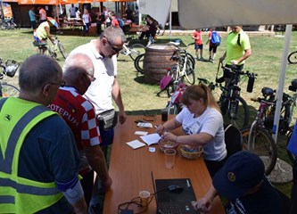 Šesto ljudi startalo na Gastro biciklijadi