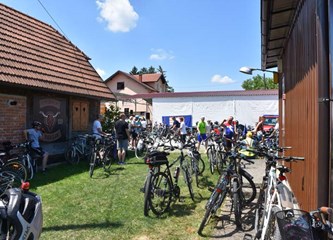 Šesto ljudi startalo na Gastro biciklijadi