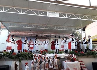 Pjesmom i plesom proslavili Ivanje