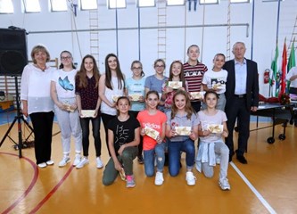 Nagrađeni najbolji sportaši osnovnih i srednjih škola u Županiji