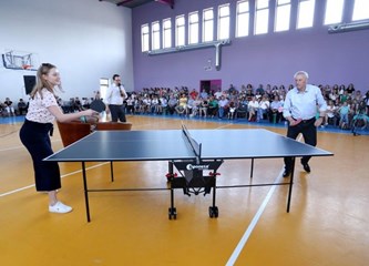 Nagrađeni najbolji sportaši osnovnih i srednjih škola u Županiji