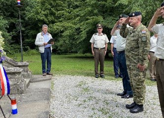 Aktualni naraštaj Ratne škole "Ban Josip Jelačić" posjetio grad i Nove dvore Jelačičeve