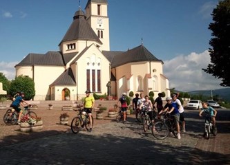 FOTO: Uspješna biciklijada Krašićem povodom Dana mladih