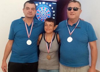 Medalje s Prvenstva u elektronskom pikadu za slijepe i slabovidne otišle u Stupnik