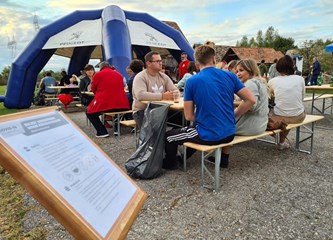 Kestenijada i utrka na kosilicama privukla u Buševec brojne posjetitelje