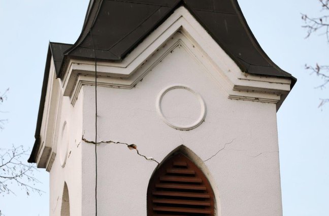 U županiji potresom oštećeno 3738 objekata, stradale u Zaprešiću obišao ministar Darko Horvat