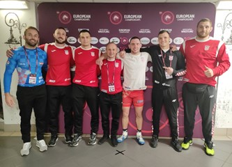 Klinča Sela slave: Antonio Kamenjašević brončani na Prvenstvu Europe u hrvanju