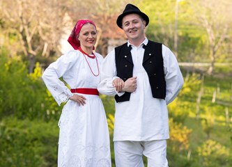 U on line modnoj reviji narodnih nošnji prva mjesta pobrali Desinčaki i Vrbovčani! Nagrade i za Sv. Nedelju, Gradec, Klinča Sela...