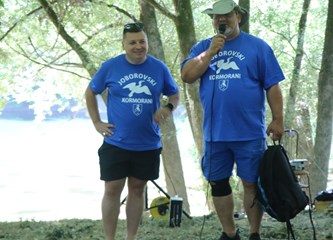 70 sudionika spustilo se Savom - čuvajmo i razvijajmo njezine potencijale