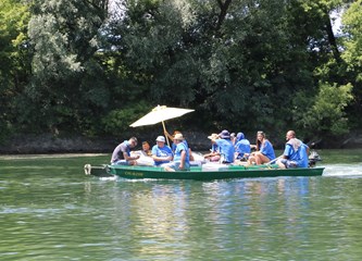 70 sudionika spustilo se Savom - čuvajmo i razvijajmo njezine potencijale