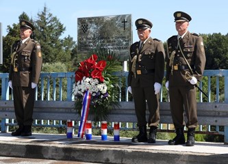 Odavanjem počasti poginulim braniteljima obilježen Dan Zagrebačke županije