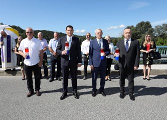 Odavanjem počasti poginulim braniteljima obilježen Dan Zagrebačke županije