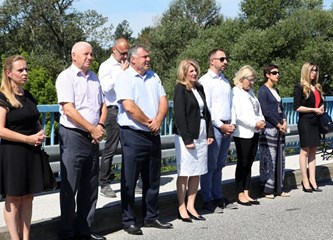 Odavanjem počasti poginulim braniteljima obilježen Dan Zagrebačke županije