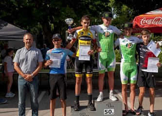 FOTO: Stotinjak biciklista na 50. Memorijalu Stjepana Grgaca u Ivaniću