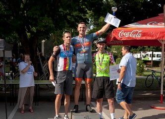 FOTO: Stotinjak biciklista na 50. Memorijalu Stjepana Grgaca u Ivaniću