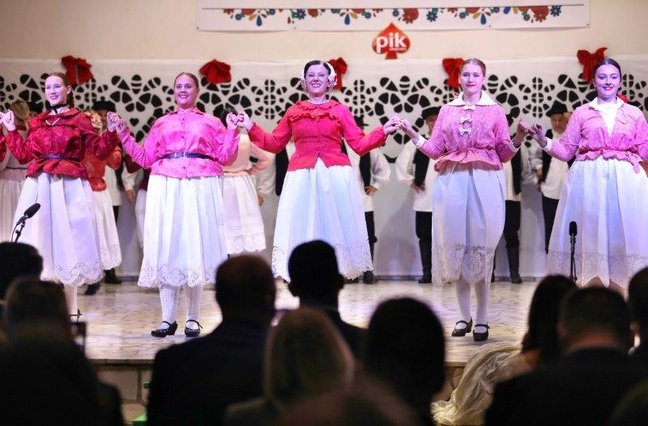 U Vrbovcu održani jubilarni 40. "Kaj su jeli naši stari?"