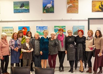 Rode inspiriraju: Predstavljena izložba slika s likovnih kolonija na temu roda