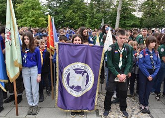 Izviđači iz cijele zemlje okupili se u Velikoj Gorici: Više od tisuću djece i mladih postrojilo se danas u centru grada