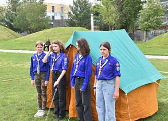 Izviđači iz cijele zemlje okupili se u Velikoj Gorici: Više od tisuću djece i mladih postrojilo se danas u centru grada