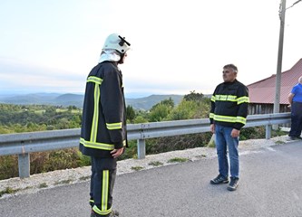 FOTO Prekogranična vatrogasna vježba u Petričkom Selu: Slovenski i žumberački vatrogasci pokazali spremnost i spretnost